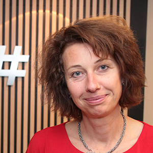 Silvija Seres. Portrettfoto